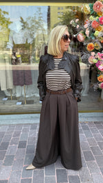 Afbeelding in Gallery-weergave laden, Jas/ lederlook/ bruin/ LOLO
