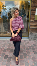Afbeelding in Gallery-weergave laden, Asymmetrische top/ streep/ bordeaux/ MARYBELLE
