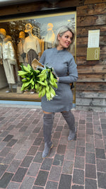 Afbeelding in Gallery-weergave laden, Knit dress/ silver/midi/NEVER FULLY DRESSED
