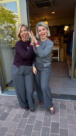 Afbeelding in Gallery-weergave laden, Trui/ CORALIE
