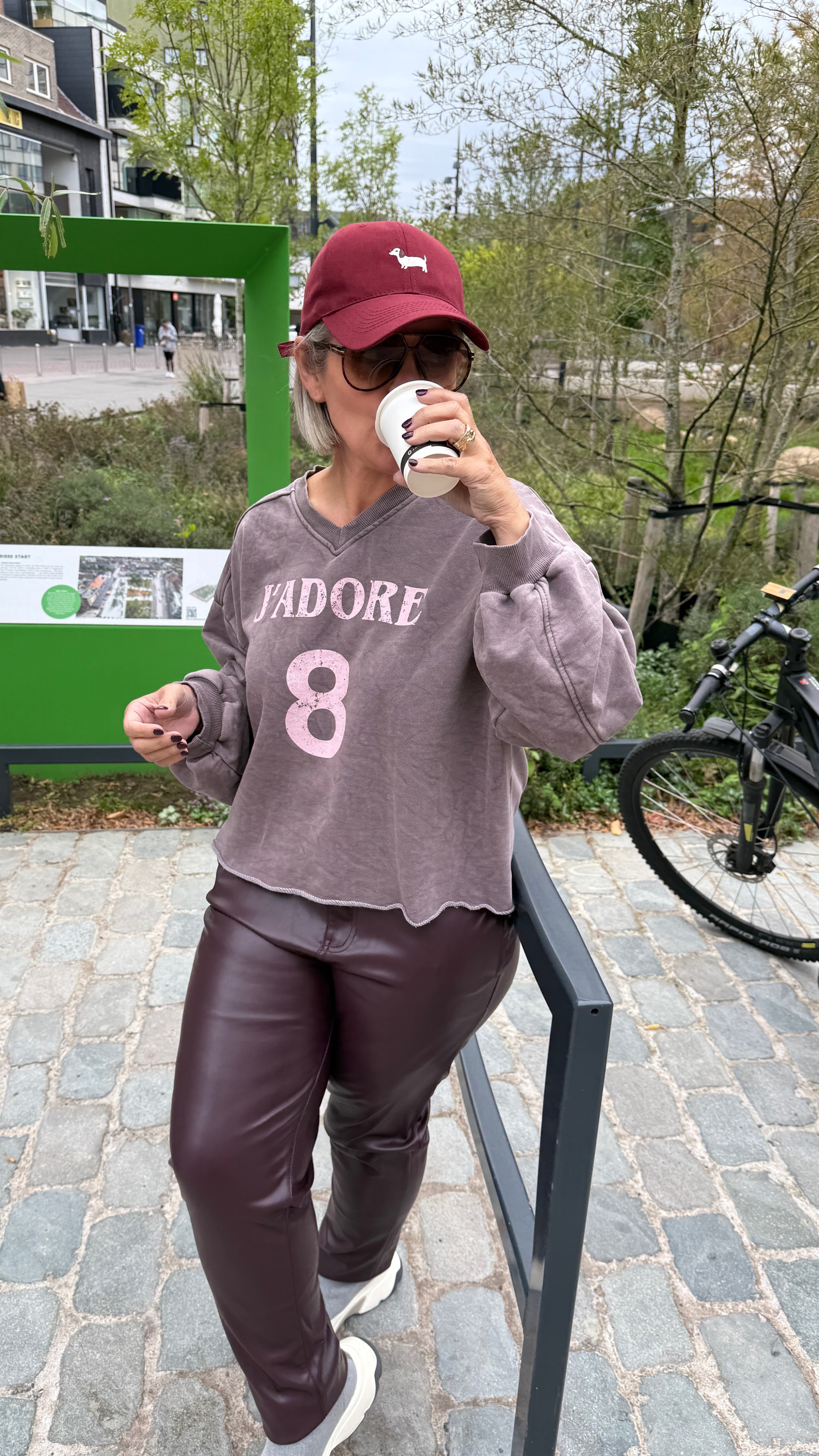 Sweater/ J’ADORE 8