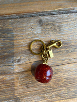 Afbeelding in Gallery-weergave laden, Bag charm/ kers
