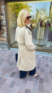Trenchcoat/ JILL