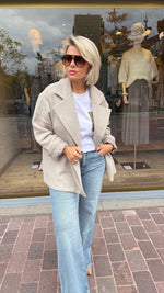 Afbeelding in Gallery-weergave laden, Blazer taupe/ JUSTINE
