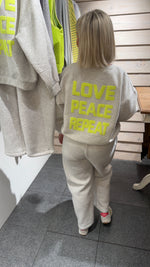 Afbeelding in Gallery-weergave laden, Jogging: set/ broek+ sweater/ JEANY
