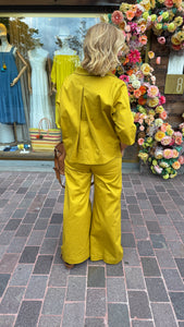 Broek/mosterd/LAO
