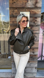 Afbeelding in Gallery-weergave laden, Lederlook jas/ groen/NAZARINE

