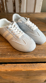Afbeelding in Gallery-weergave laden, Sneaker ijsblauw/JILL
