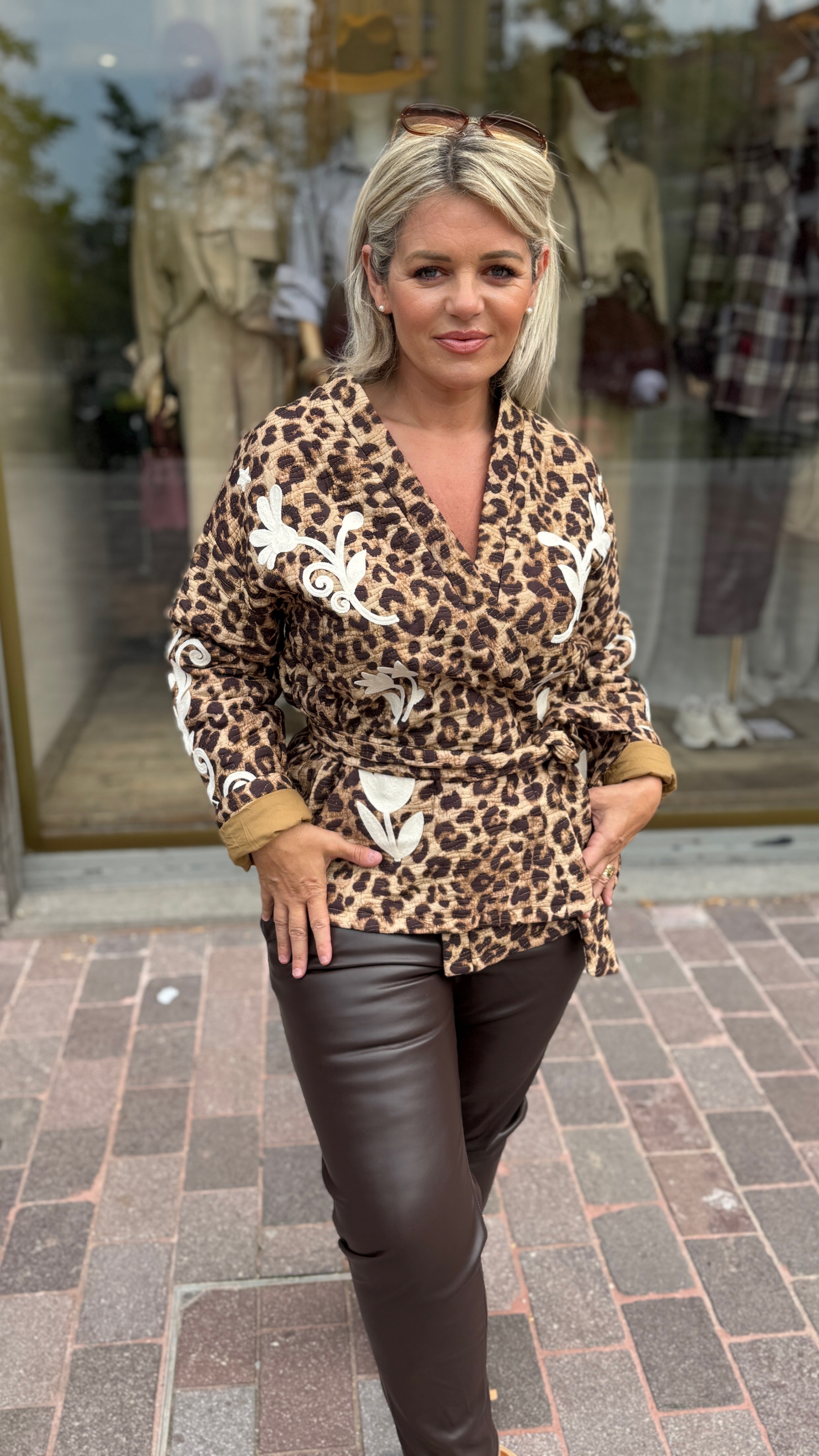 Vest/ leopard/ LOVE