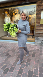 Afbeelding in Gallery-weergave laden, Knit dress/ silver/midi/NEVER FULLY DRESSED
