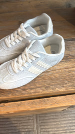 Afbeelding in Gallery-weergave laden, Sneaker ijsblauw/JILL
