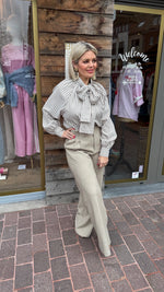 Afbeelding in Gallery-weergave laden, Pantalon beige/ hoge taille/ MALOU
