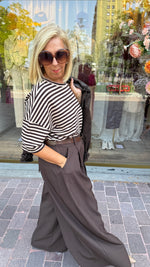 Afbeelding in Gallery-weergave laden, T-Shirt Streep/ MARINE
