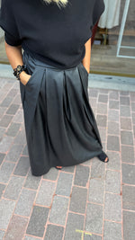 Afbeelding in Gallery-weergave laden, Rok/ leatherlook/ JACLYN

