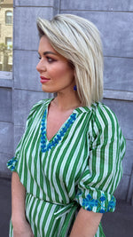 Afbeelding in Gallery-weergave laden, Jurk/streep/ groen/GHILAINE
