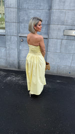 Afbeelding in Gallery-weergave laden, Strapless jurk/ geel/ NOOR
