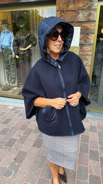 Afbeelding in Gallery-weergave laden, Wollen cape/blauw/JULIE
