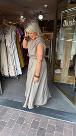 Afbeelding in Gallery-weergave laden, Jurk/LIZE
