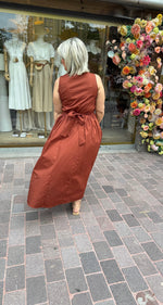 Afbeelding in Gallery-weergave laden, Jurk/MARRON
