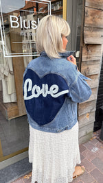 Afbeelding in Gallery-weergave laden, Jeansjas LOVE
