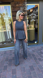 Afbeelding in Gallery-weergave laden, Top/ peplum/ LIA
