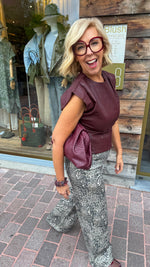 Afbeelding in Gallery-weergave laden, Lederlook top/ ALINE
