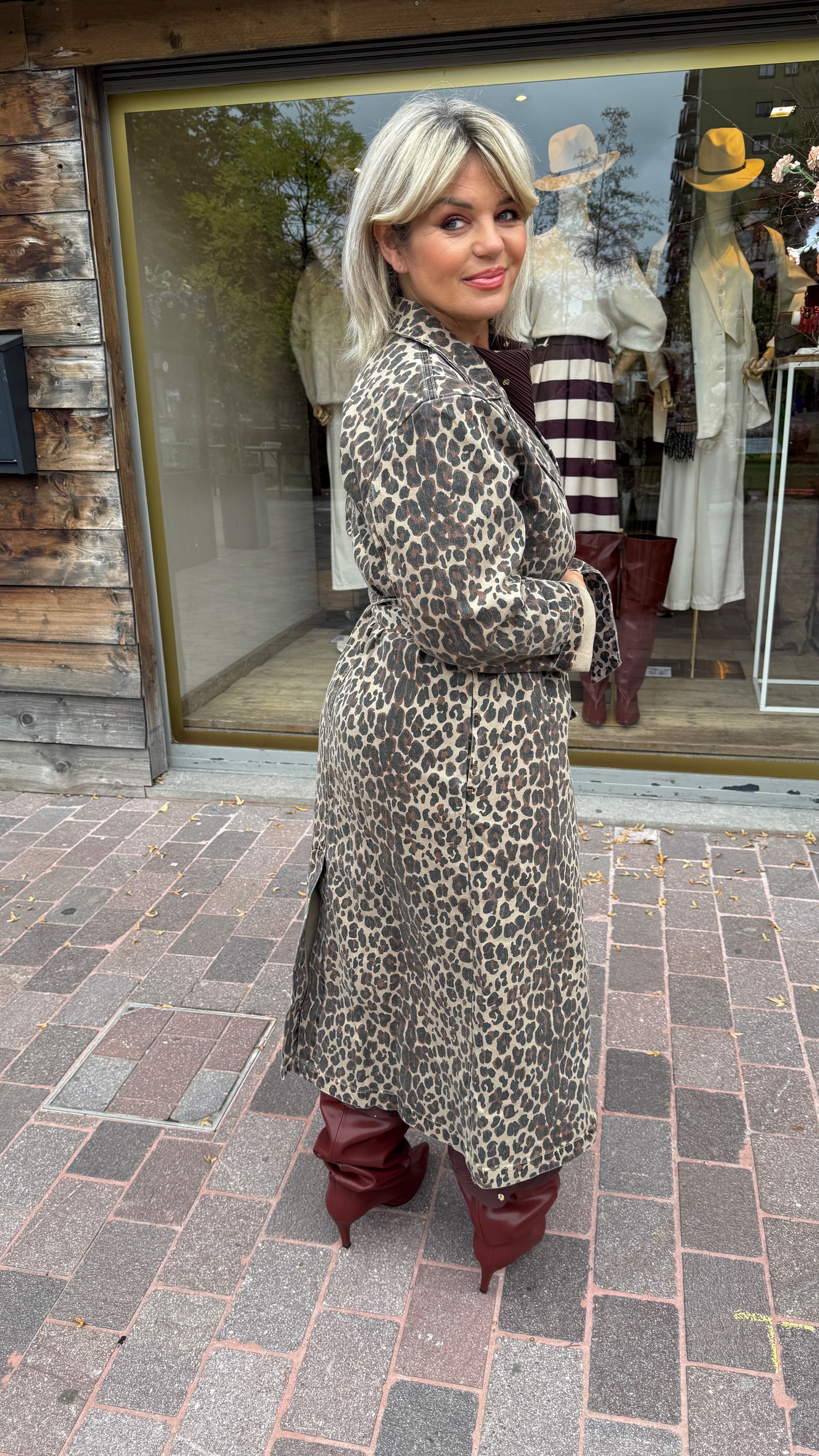 Trenchcoat/ leopard/ NFD