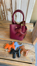 Afbeelding in Gallery-weergave laden, Bag charm/ leder/ GASTON
