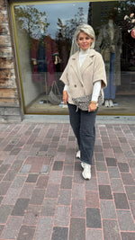 Afbeelding in Gallery-weergave laden, Vest/beige/ CHARLOTTE
