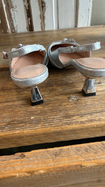 Afbeelding in Gallery-weergave laden, Slingback/ metallic zilver/JANE
