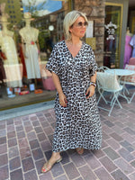 Afbeelding in Gallery-weergave laden, Leopard jurk / oversized MYLA
