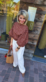 Afbeelding in Gallery-weergave laden, Blouse polkadot/ cognac/ LINA
