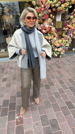 Afbeelding in Gallery-weergave laden, Vest/ reversible/OMKEERBAAR/MARIE
