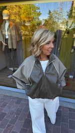 Afbeelding in Gallery-weergave laden, Jas/ bomber/ JARNE
