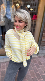 Afbeelding in Gallery-weergave laden, Trui+ sjaal/NINA
