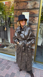 Afbeelding in Gallery-weergave laden, Trenchcoat/ leopard/ PU/ JEANIE
