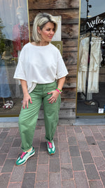 Afbeelding in Gallery-weergave laden, Sweater/ MATCHA

