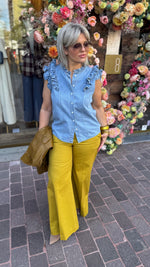 Afbeelding in Gallery-weergave laden, Jeanshemd met roesel/ INDI
