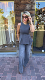 Afbeelding in Gallery-weergave laden, Top/ peplum/ LIA
