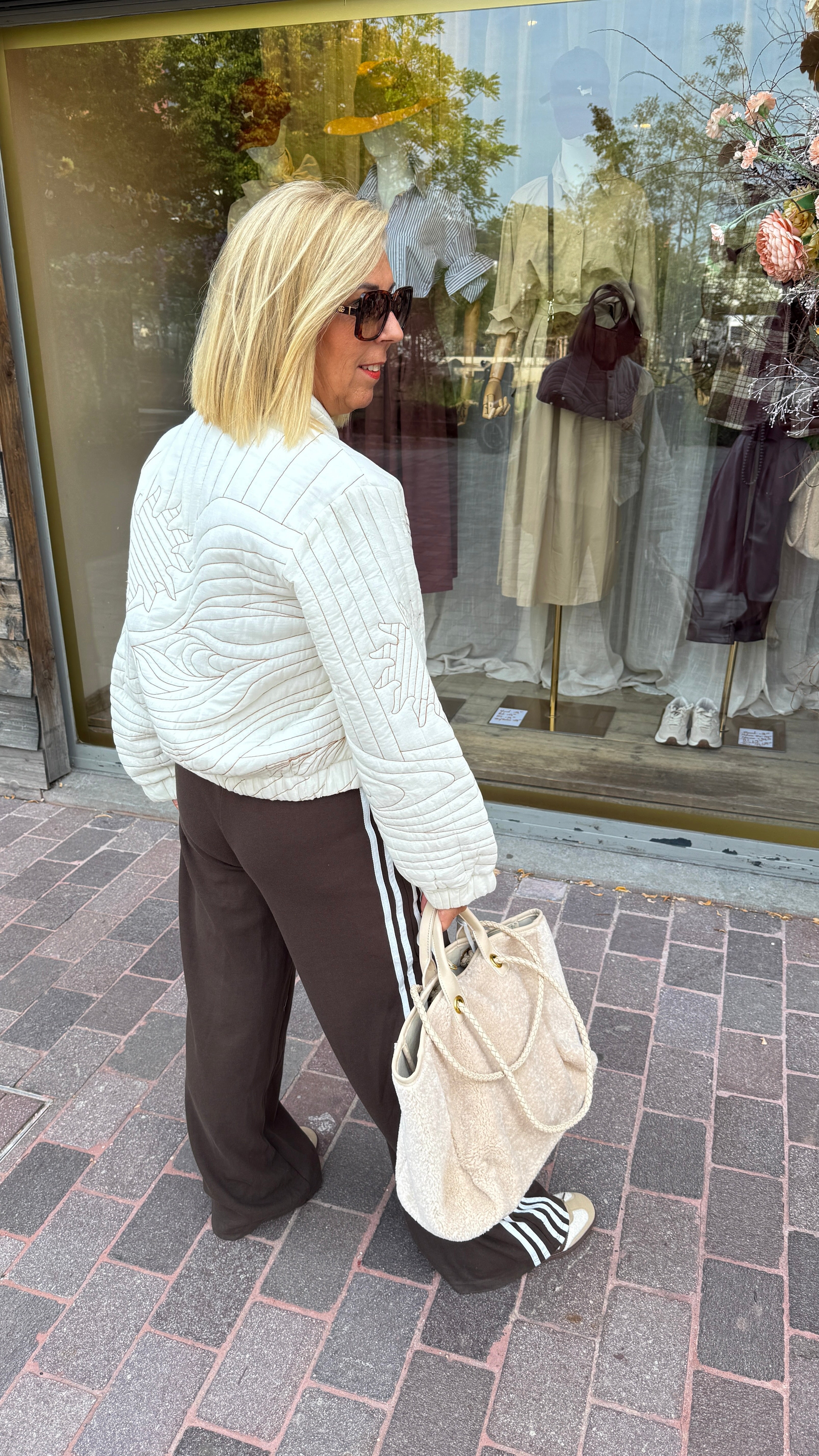 Doorstikte vest/ beige/ JUNE