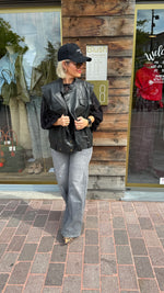 Afbeelding in Gallery-weergave laden, Gilet/ lederlook/ BO
