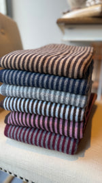 Afbeelding in Gallery-weergave laden, Sjaal streep/ MARIE
