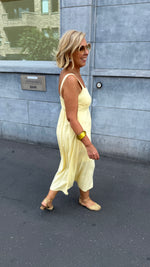 Afbeelding in Gallery-weergave laden, Jurk/ geel/ EMMY
