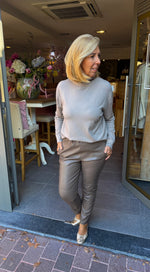 Afbeelding in Gallery-weergave laden, Lederlook broek/ leggingmodel/ MERLINA
