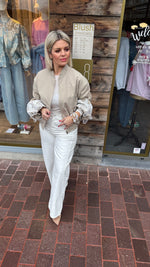 Afbeelding in Gallery-weergave laden, Bomber beige/kant/ANAĪS
