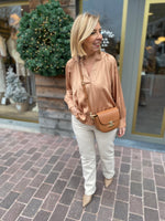 Afbeelding in Gallery-weergave laden, Satinlook blouse KATE
