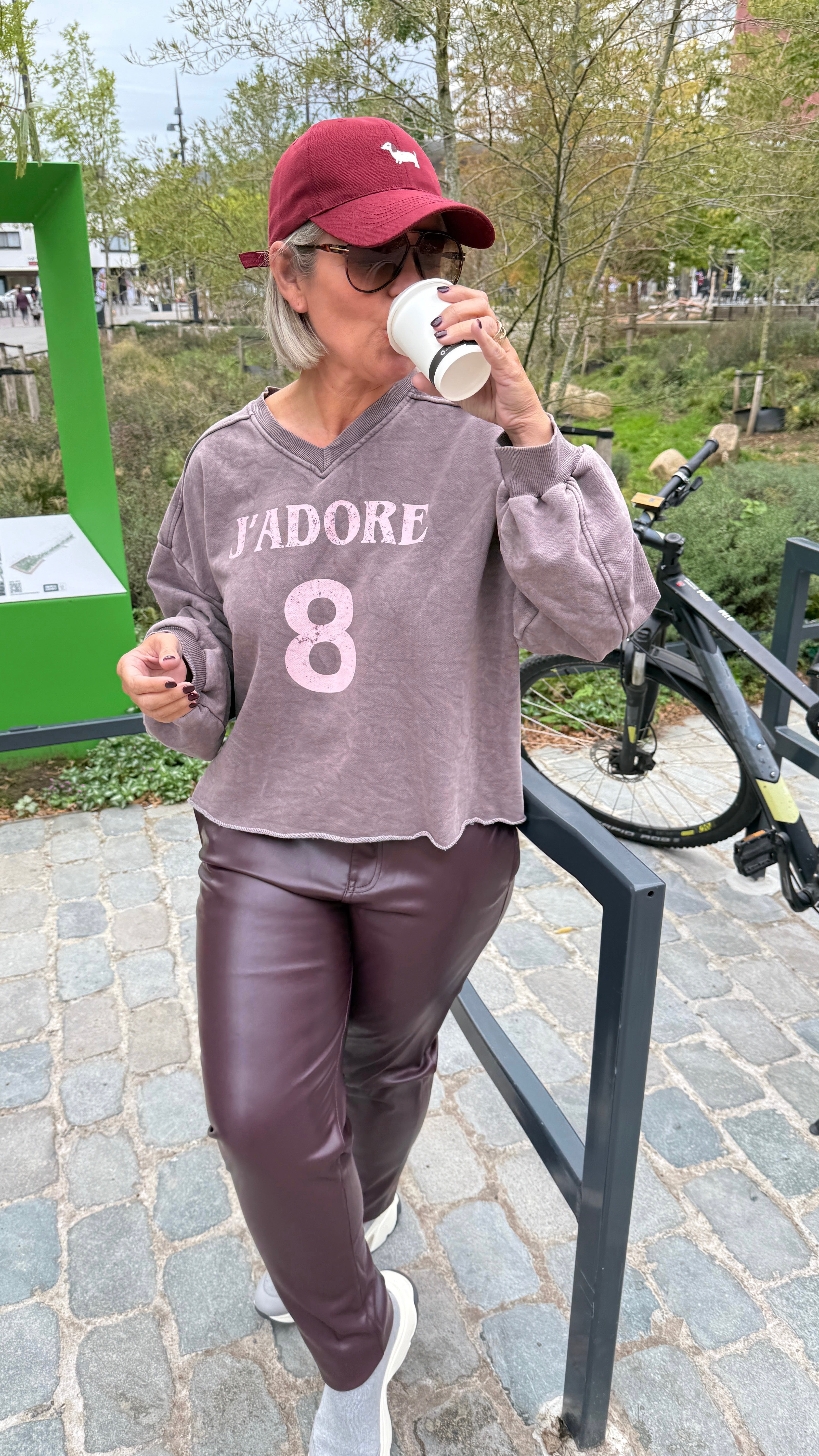 Sweater/ J’ADORE 8