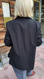 Afbeelding in Gallery-weergave laden, Zwarte blazer/ SANDRINE
