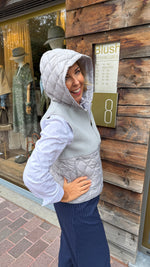 Afbeelding in Gallery-weergave laden, Gilet/grijs/ JOAN
