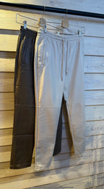 Afbeelding in Gallery-weergave laden, Lederlook broek/ leggingmodel/ MERLINA
